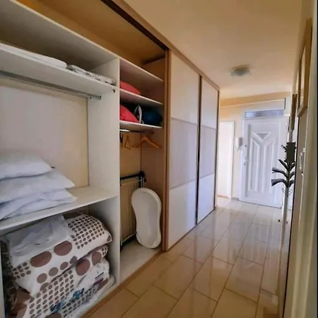 Apartment Emese Apartman